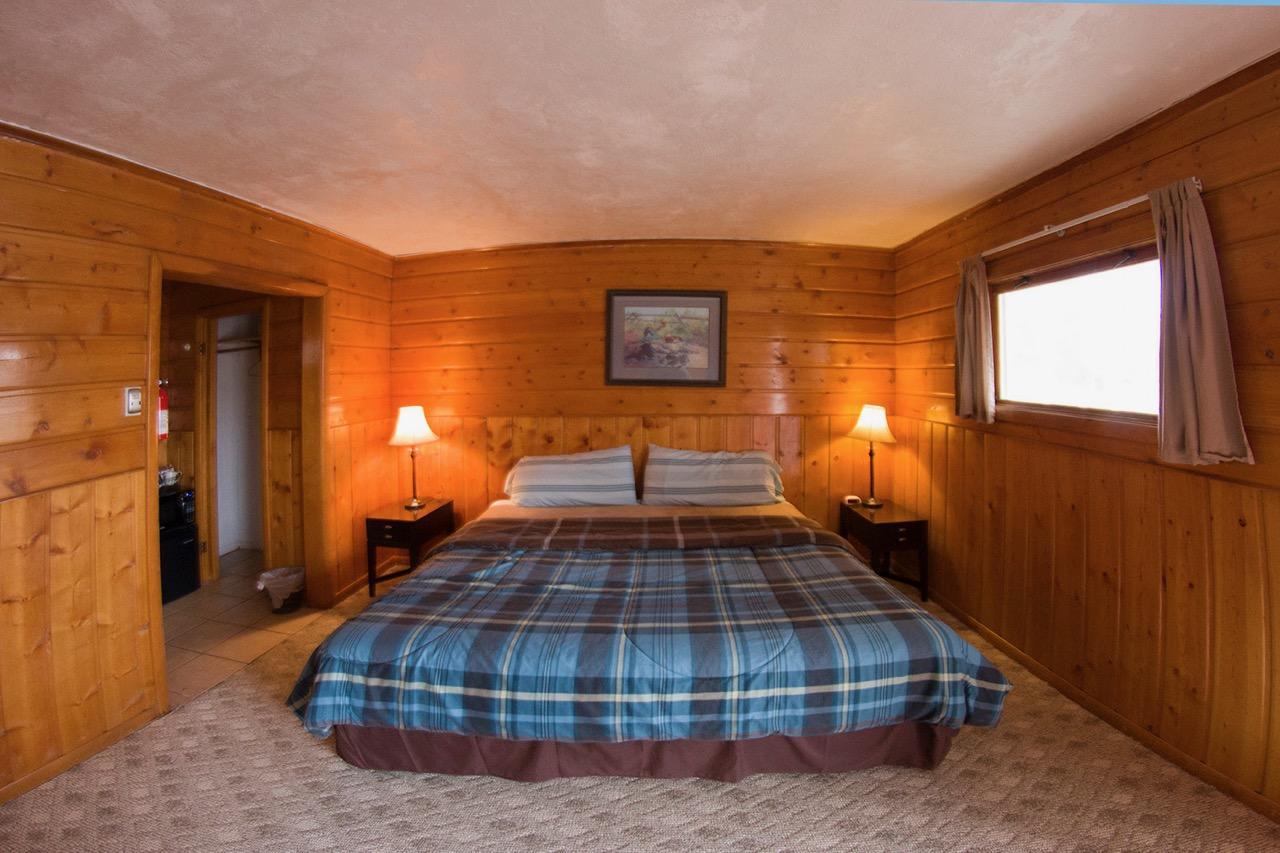 Yellowstone Holiday Motel Уест Йелоустоун Екстериор снимка